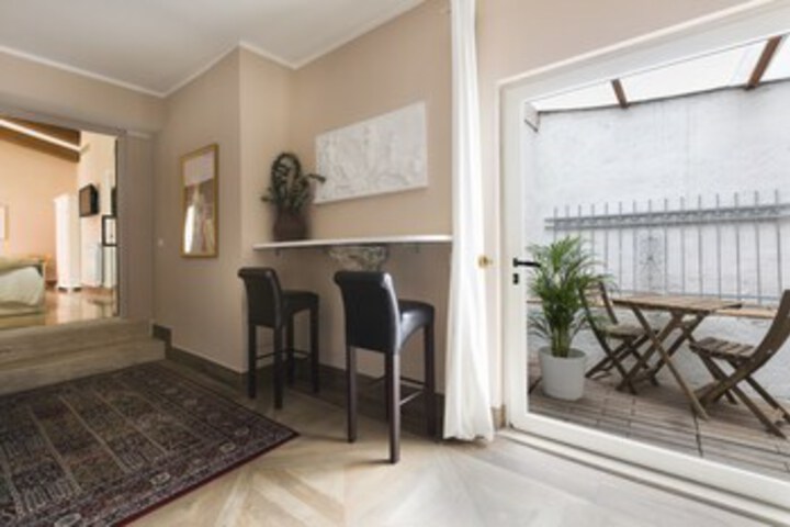 Room 19 of 28