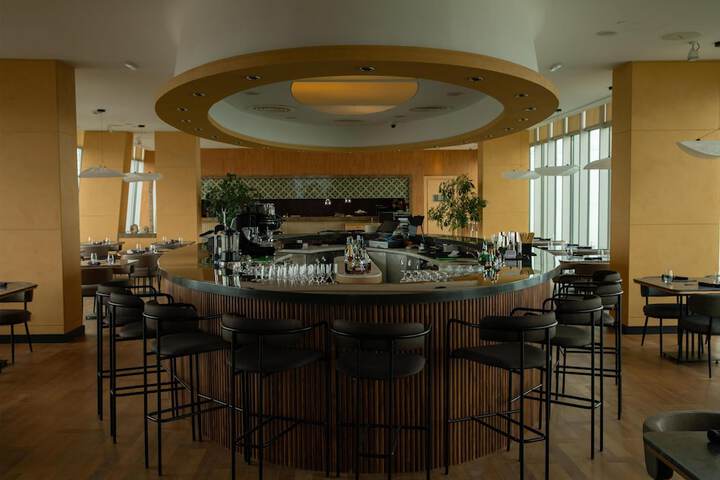 Dining 158 of 204