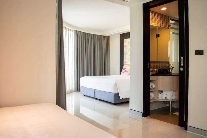 Room 17 of 130
