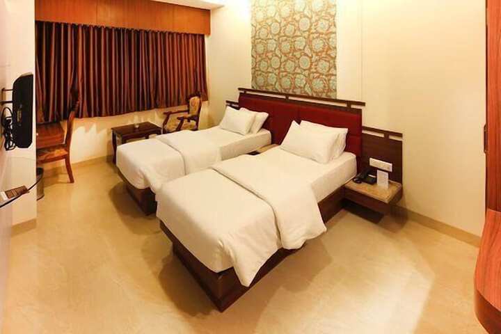 Room 5 of 30