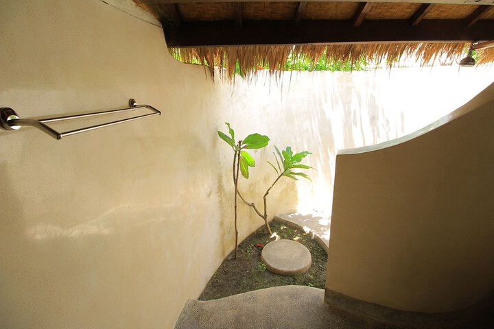 Room 13 of 24