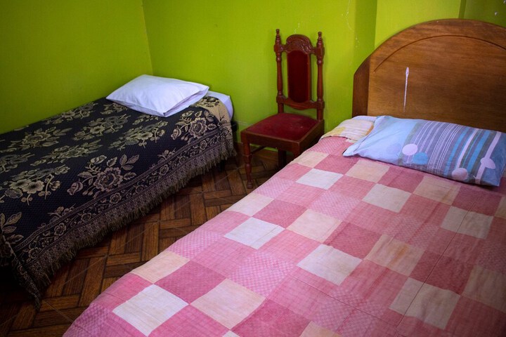 Room 3 of 6