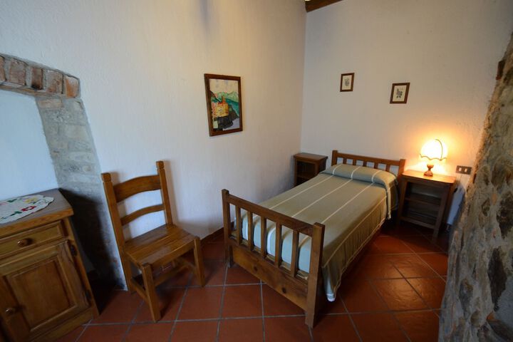 Room 30 of 90