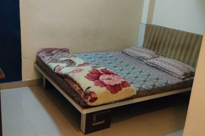 Room 14 of 66