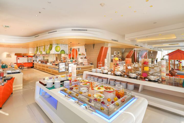 Breakfast buffet