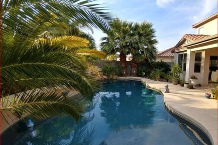 Pools & Facilities