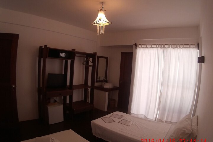Room 14 of 50