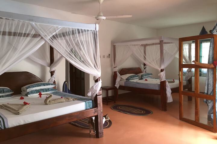 Room 18 of 149