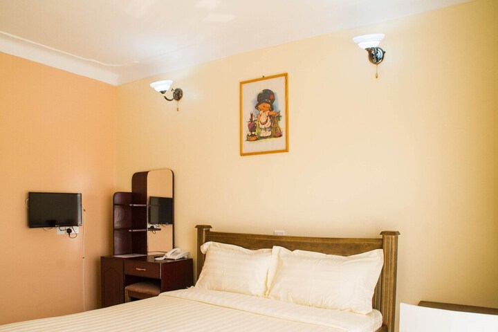 Room 16 of 30