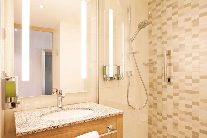 Clean Restrooms