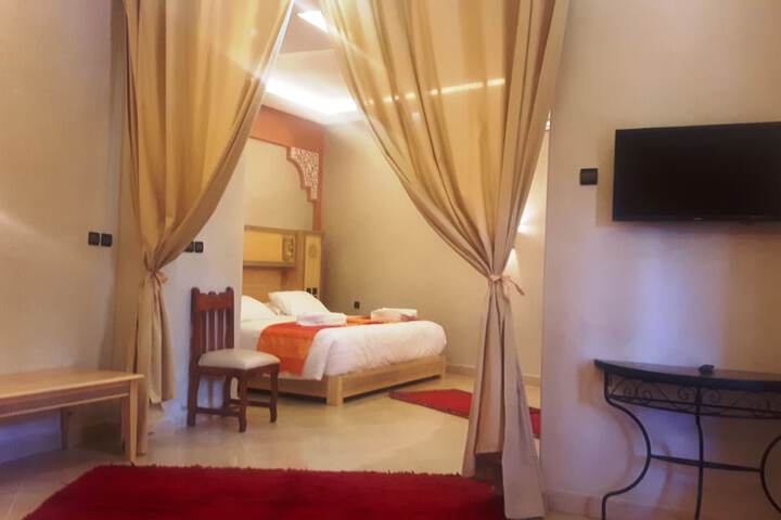 Room 10 of 72