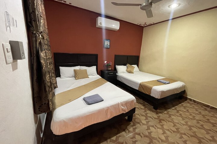 Room 9 of 28
