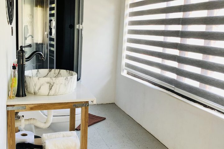 Room 12 of 17