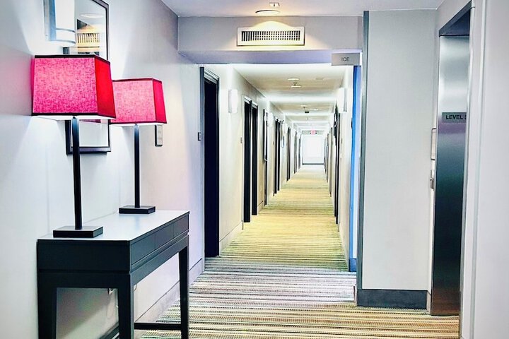 Ballroom/Hall 44 of 51