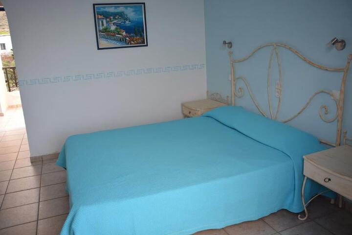 Room 5 of 23
