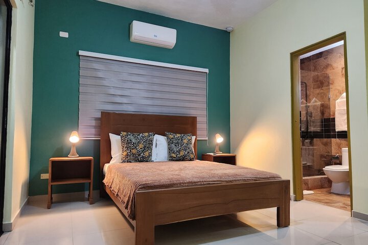 Room 3 of 64