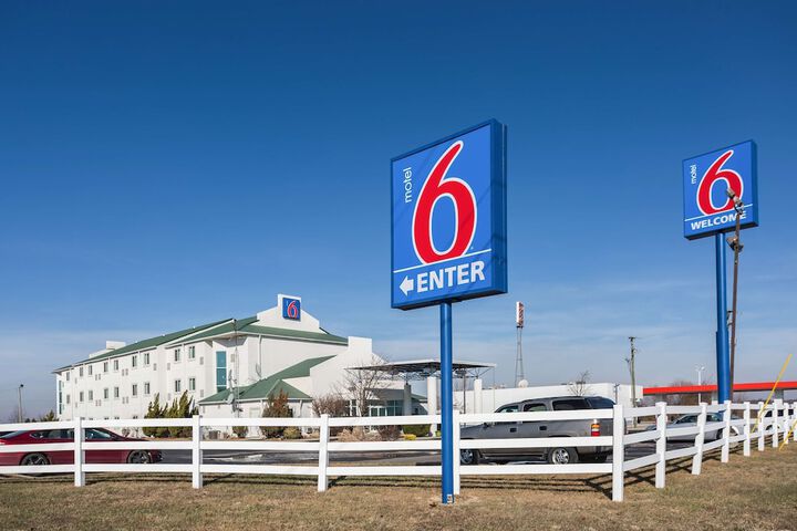 Hotel 32 of 34