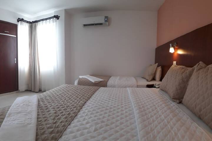 Room 14 of 122