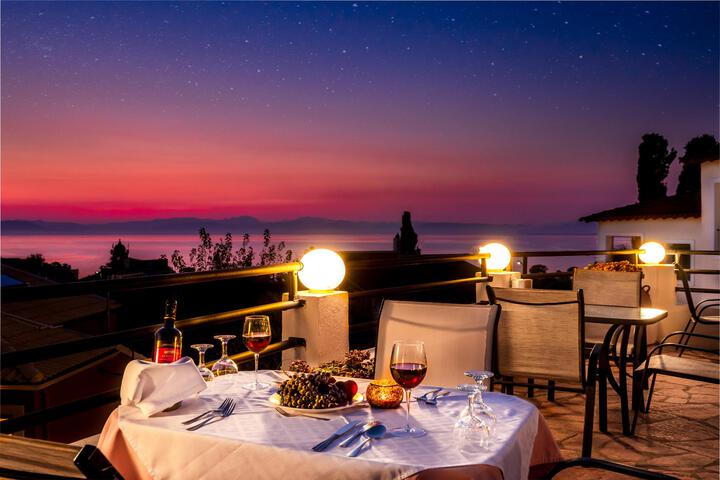 Pelagos Hotel
