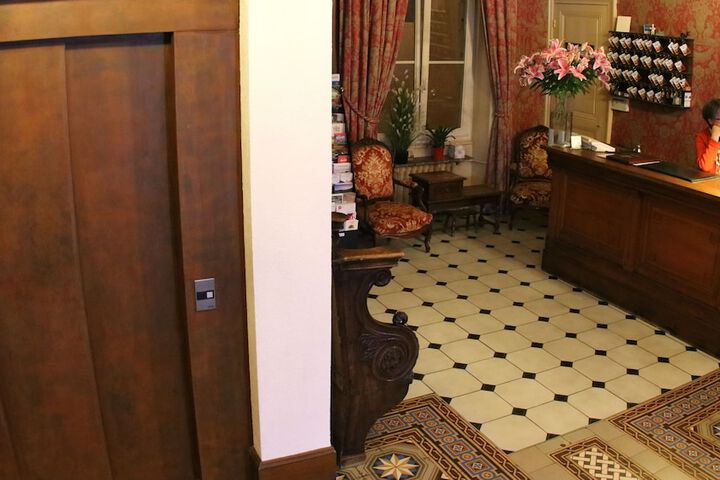 Hotel Interior 6 of 118