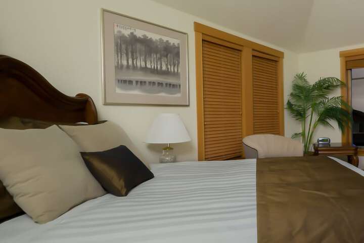 Room 25 of 337