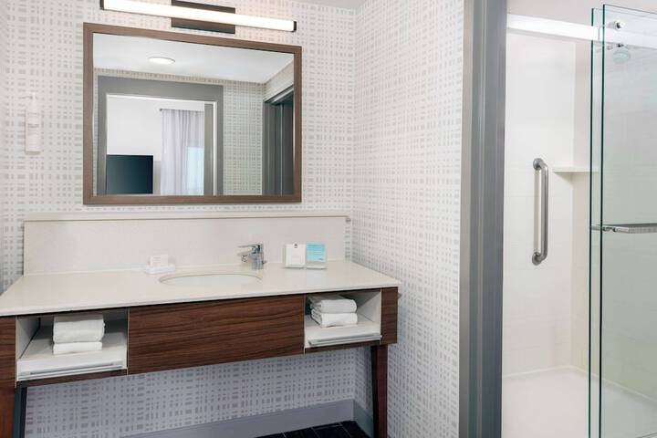 Room 40 of 68