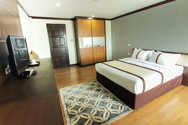 Room 16 of 43