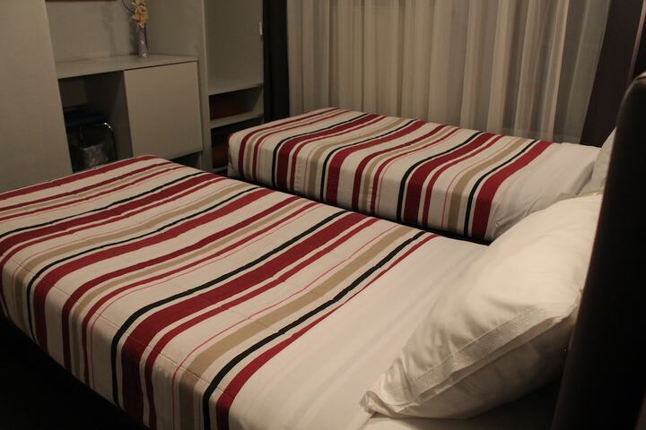 Room 7 of 36