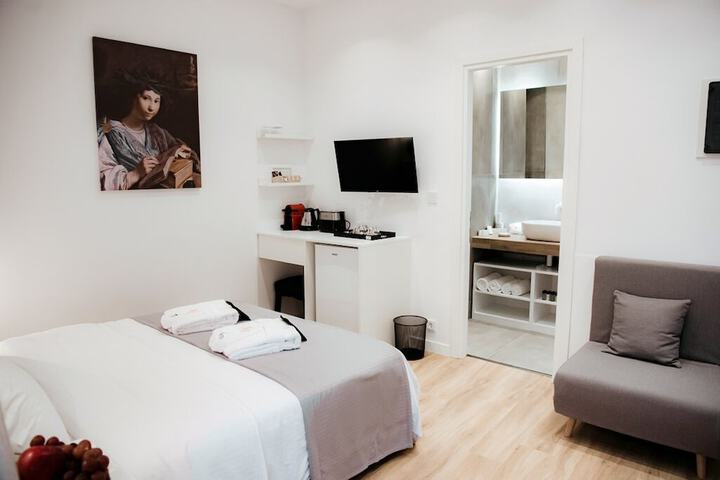 Room 6 of 46