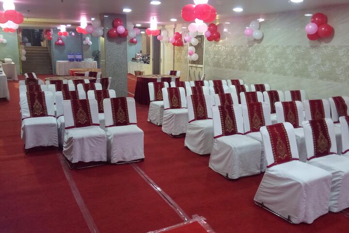 Ballroom/Hall 92 of 123