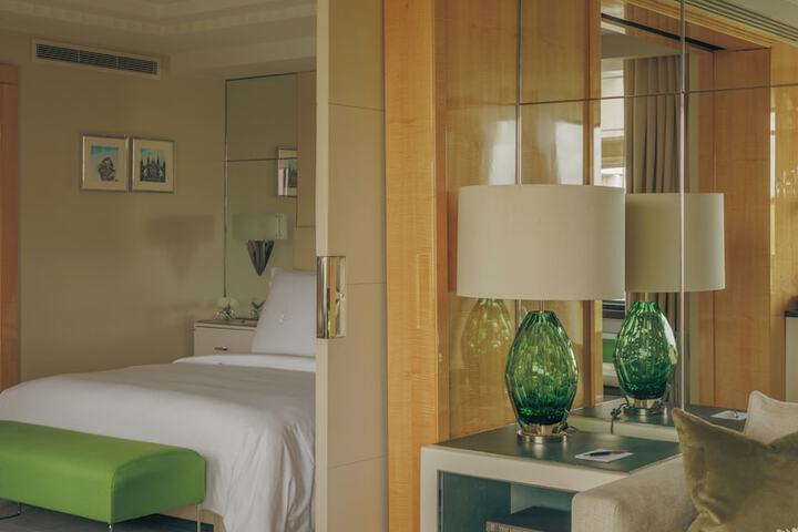 Room 43 of 130
