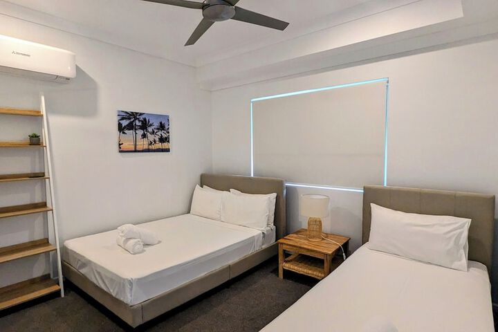 Room 6 of 132