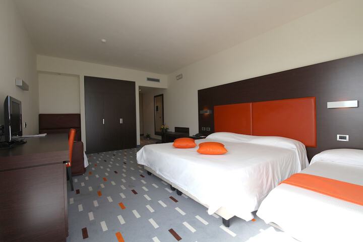 Room 13 of 47