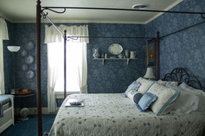 Room 33 of 57