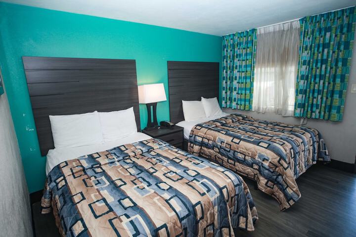 2 Double Beds (5 of 16)