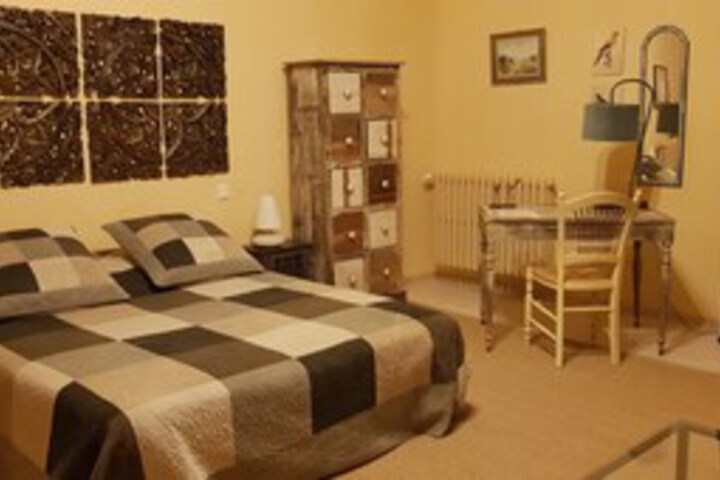 Room 29 of 40