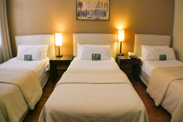 Room 13 of 25