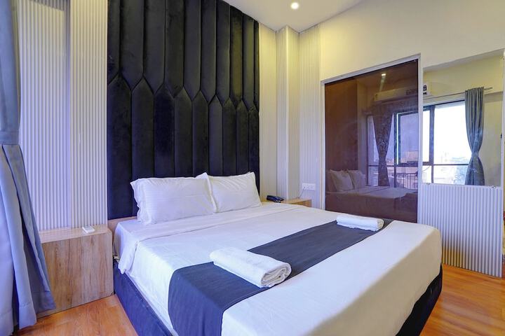 Room 18 of 37
