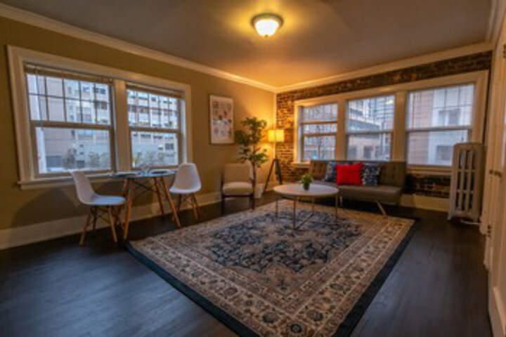 Room 6 of 20