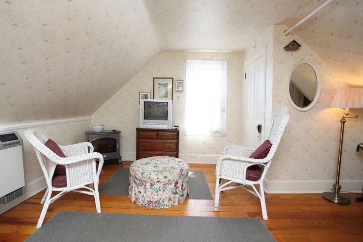 Room 20 of 48