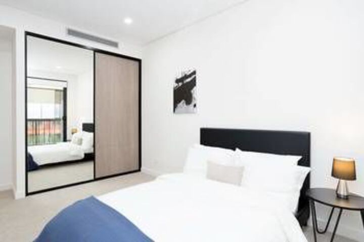 Room 6 of 20