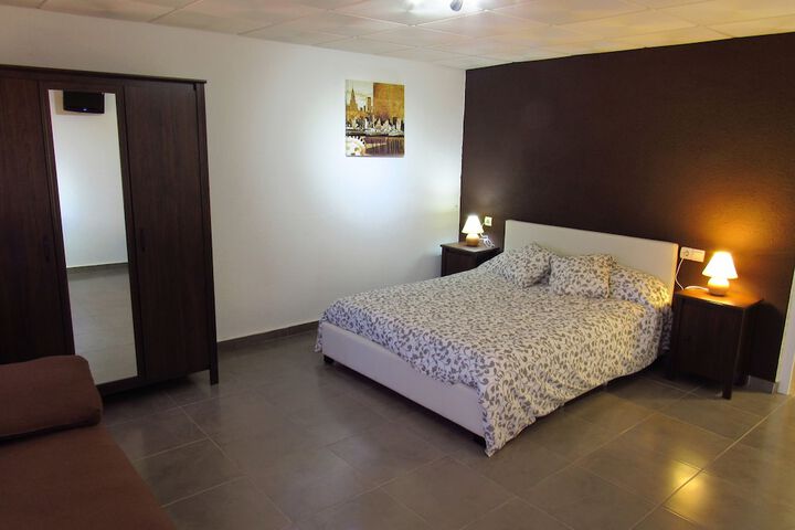 Room 13 of 41