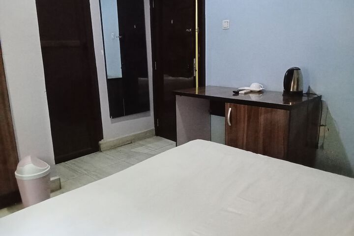 Room 18 of 46