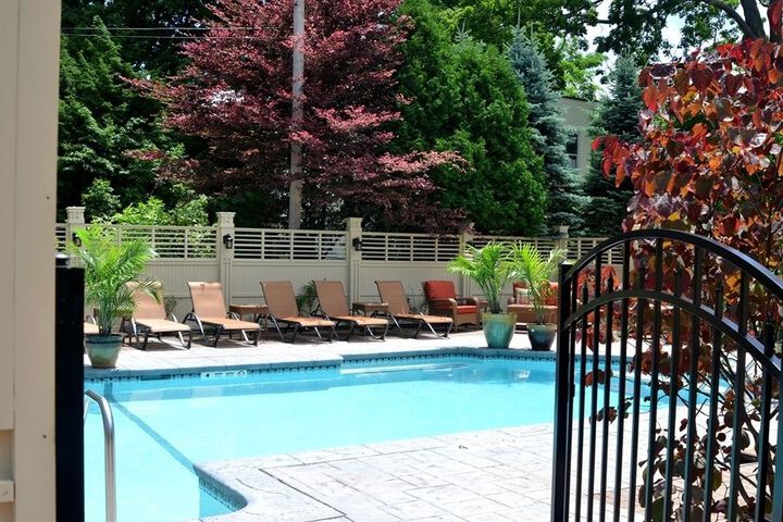 Pool 142 of 155