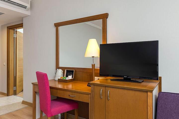 Room 15 of 74