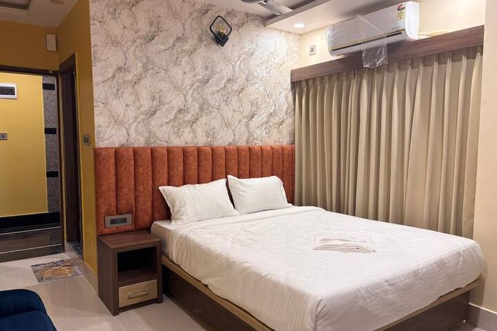 Room 7 of 35