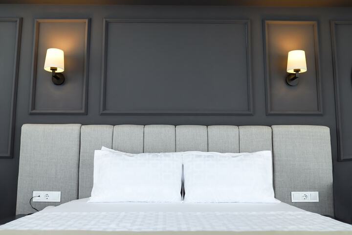 Room 5 of 27