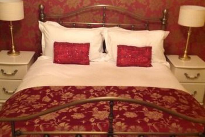 Room 13 of 17