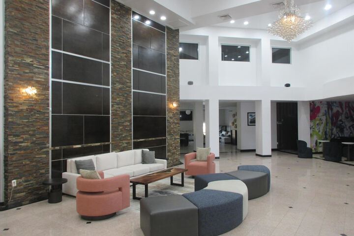 Guest Lobby