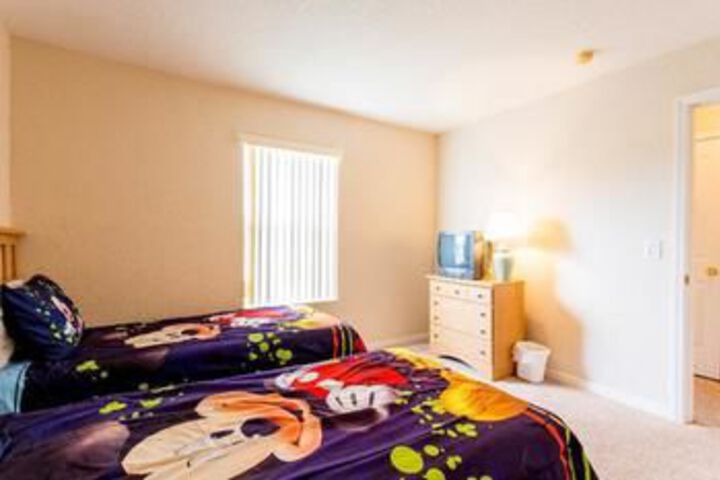 Room 13 of 52